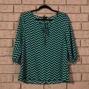 Chevron top